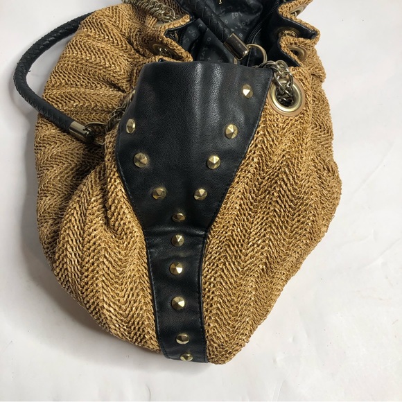 Olivia & Joy Beige Woven Black Leather Gold‎ Hardware Chain Purse - Picture 4 of 16